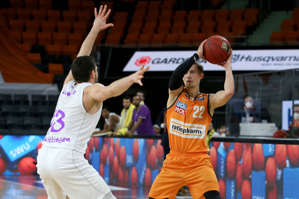 之前的一场 之前的一场