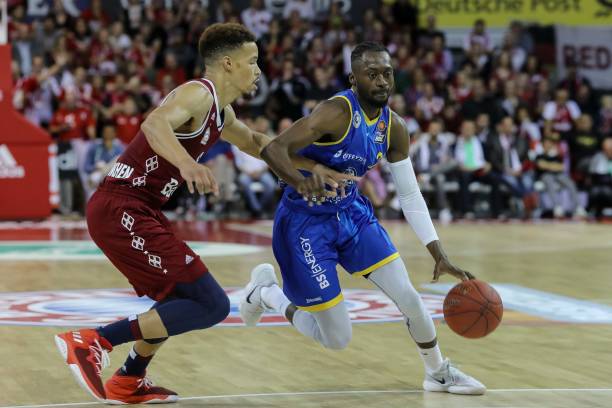 上海队曾利 上海队曾利